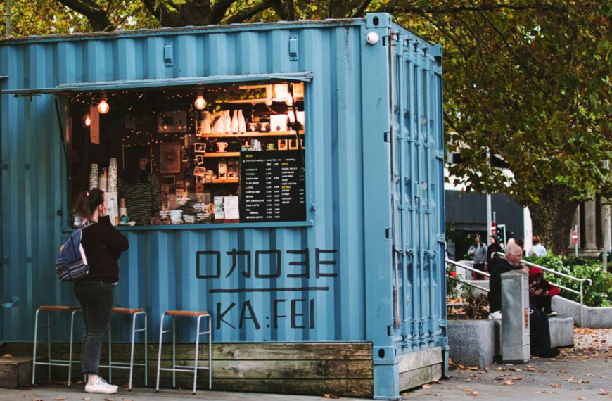 container cafe shop
